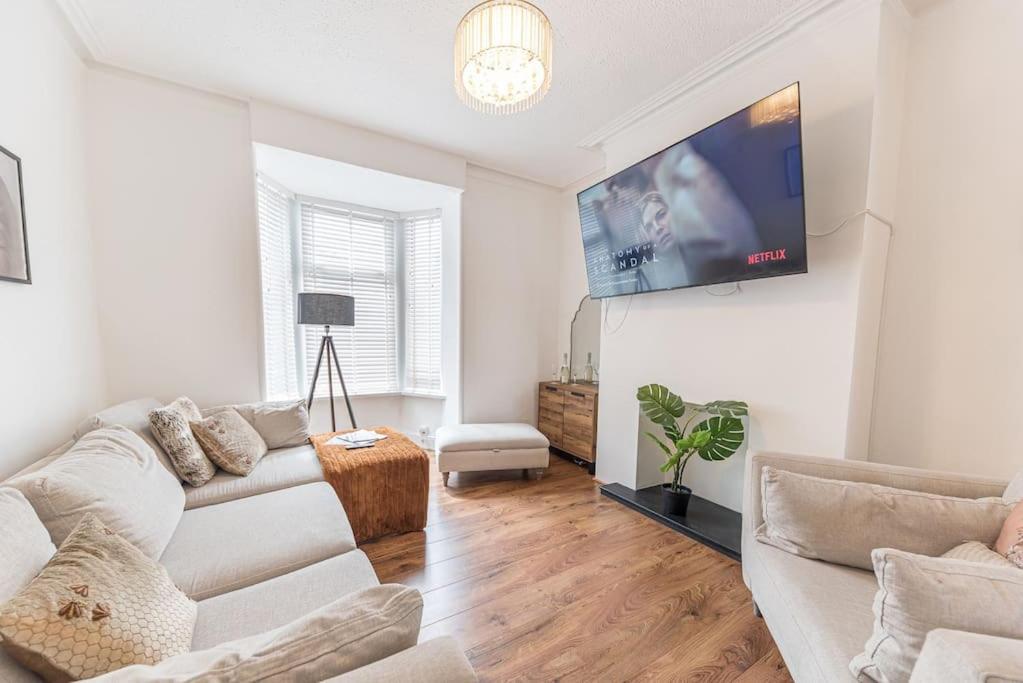 Вилла Luxury Townhouse In Вёкингтон Экстерьер фото